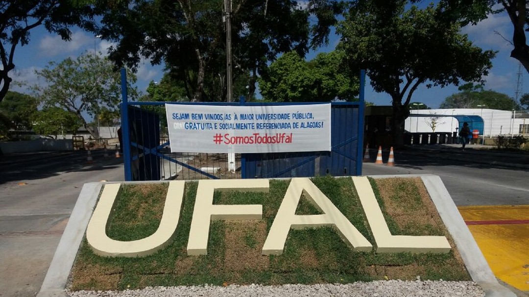 Fachada da UFAL